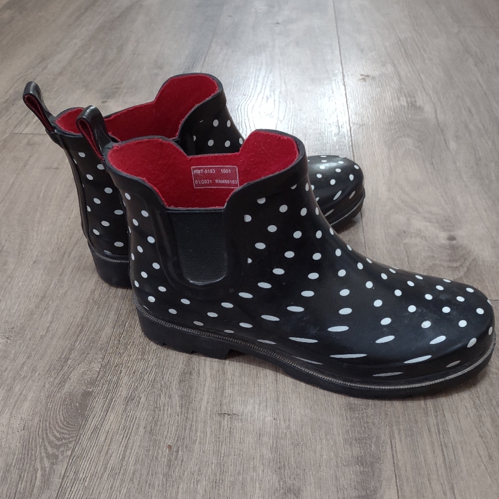 Rain boots